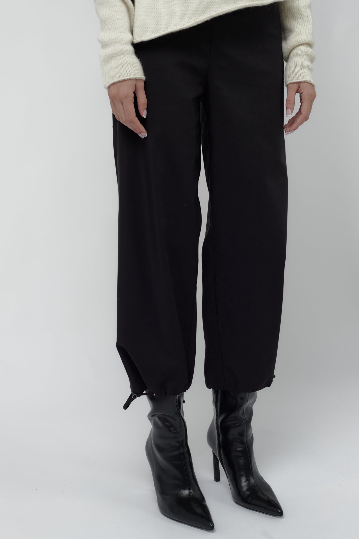 Delay Capri Trousers